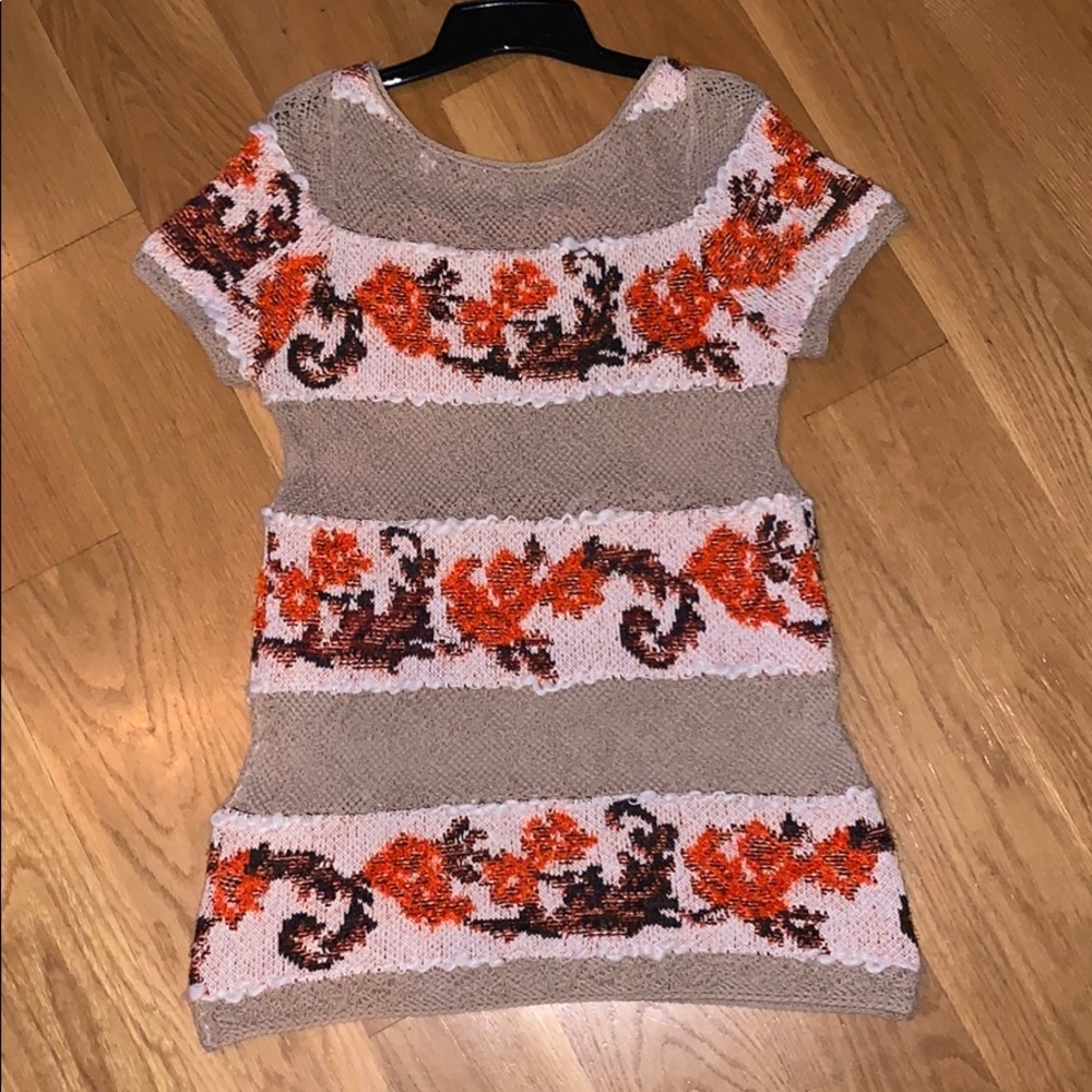 long knitted shirt
